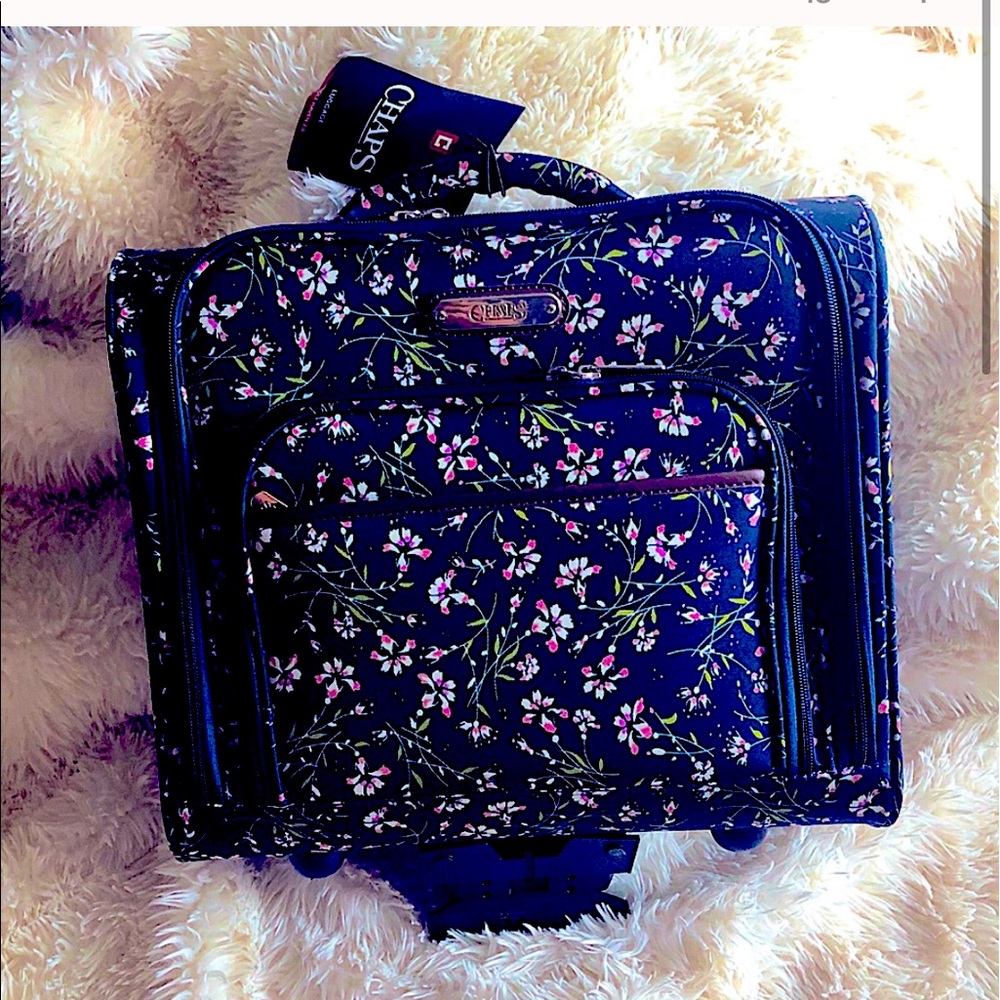 Chaps Rolling Boarding Bag